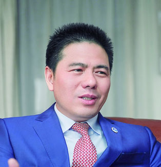 远东控股集团有限公司董事长  蒋锡培